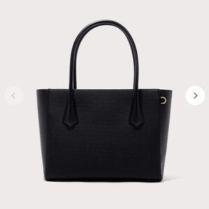 Dange Dover Signature tote. Classic size